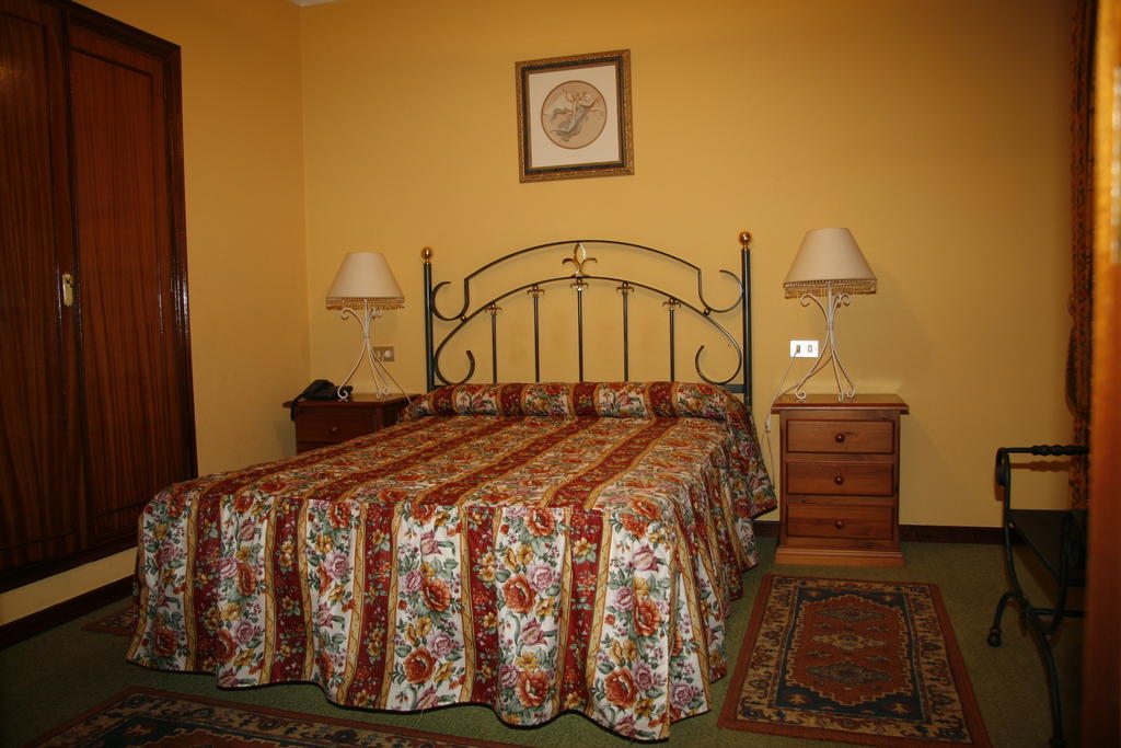 Hotel San Rosendo Ourense Pokoj fotografie